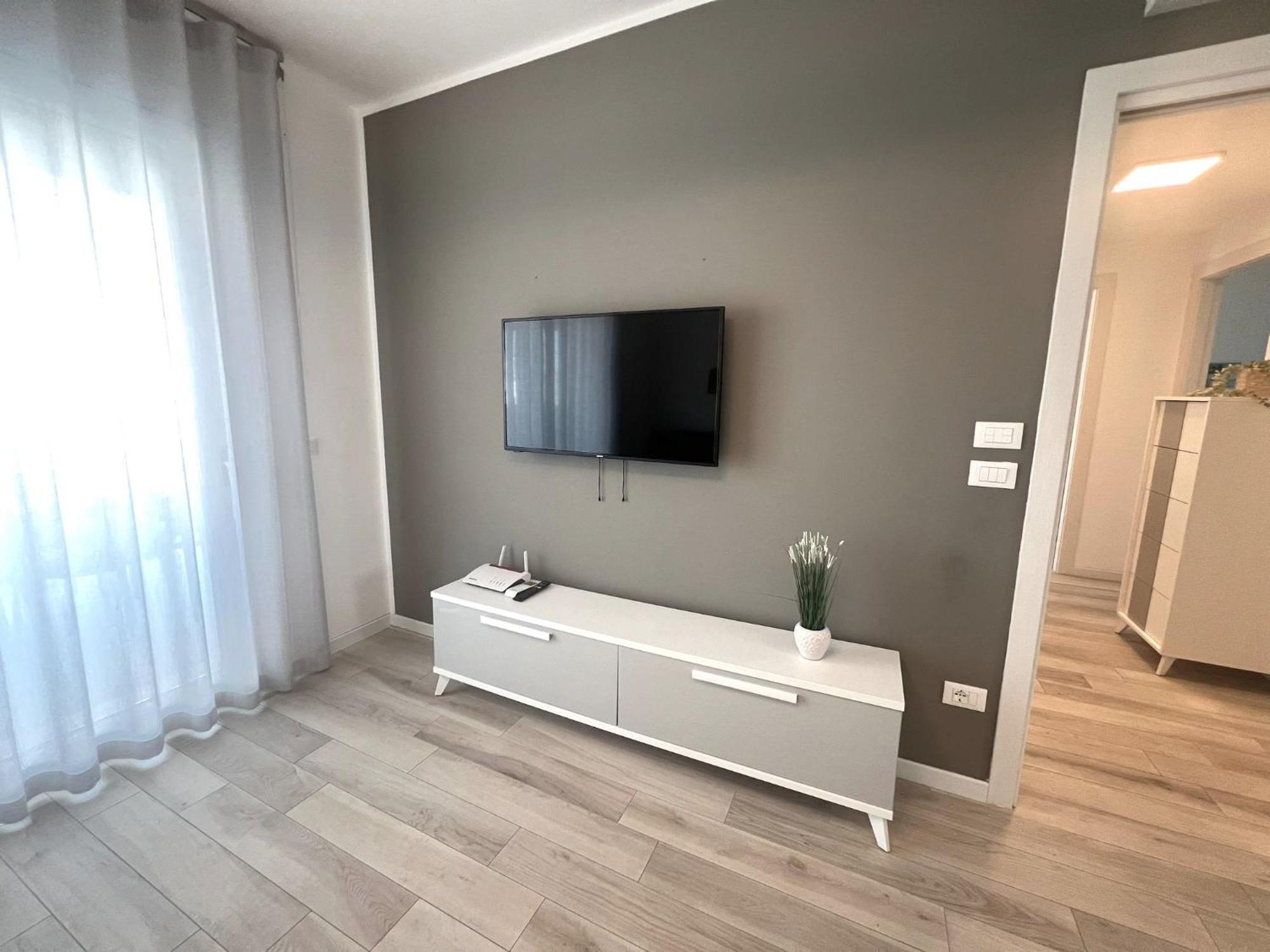 Sun Beach Residence Con Piscina - Piazza Brescia - Adria Holiday Jesolo - Family Apartments Quarto foto