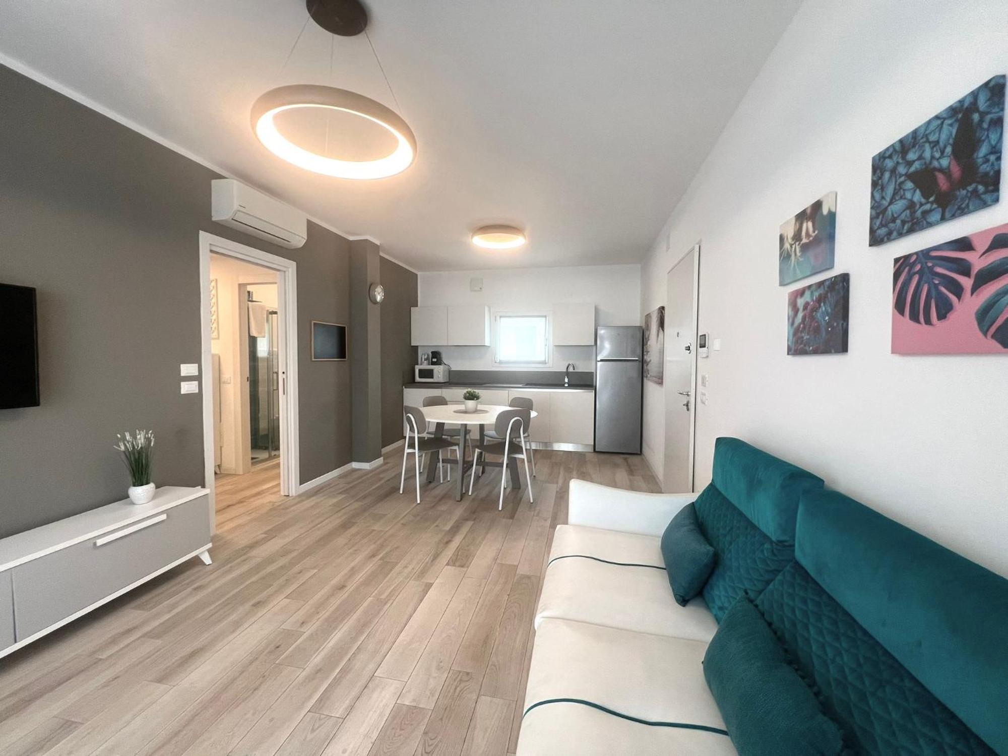 Sun Beach Residence Con Piscina - Piazza Brescia - Adria Holiday Jesolo - Family Apartments Quarto foto