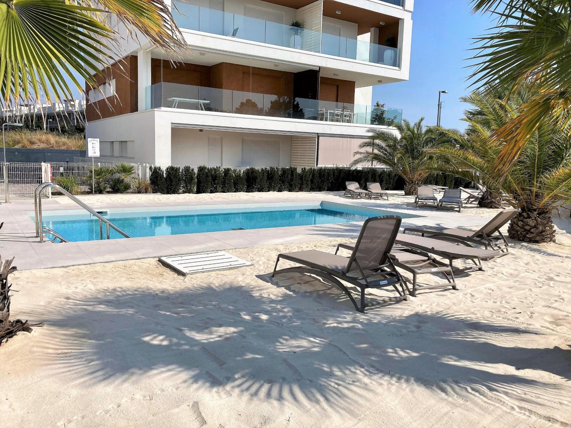 Sun Beach Residence Con Piscina - Piazza Brescia - Adria Holiday Jesolo - Family Apartments Exterior foto