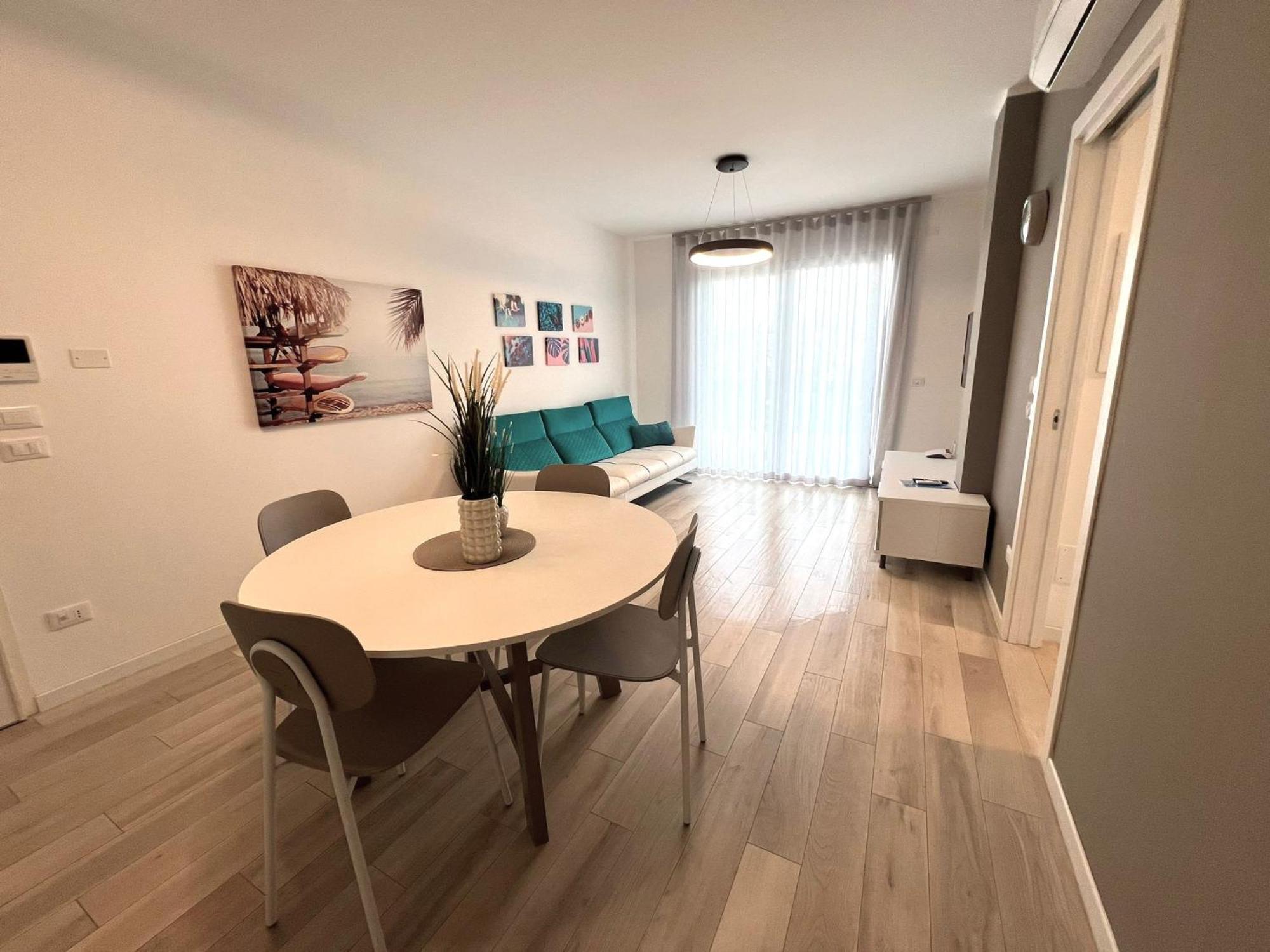 Sun Beach Residence Con Piscina - Piazza Brescia - Adria Holiday Jesolo - Family Apartments Exterior foto